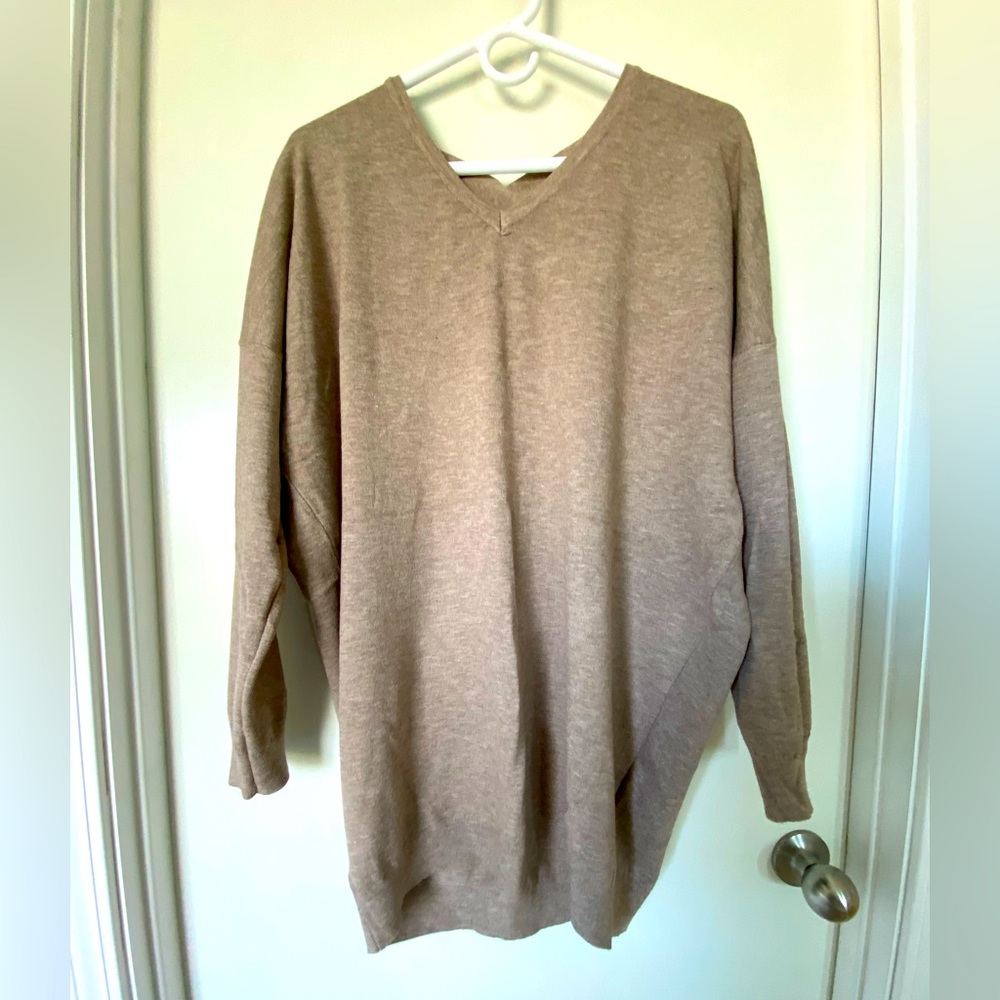 Women’s sweater NWOT